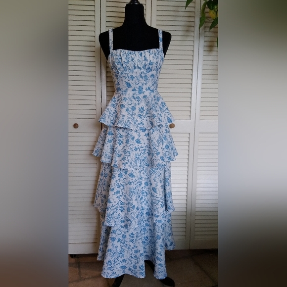Selfie Leslie Dresses & Skirts - Selfie Leslie Blue Floral Peplum Ruffle Tiered Midi Dress Bow Back XS